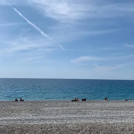 Charmant 2 pièces proche plage et centre ville